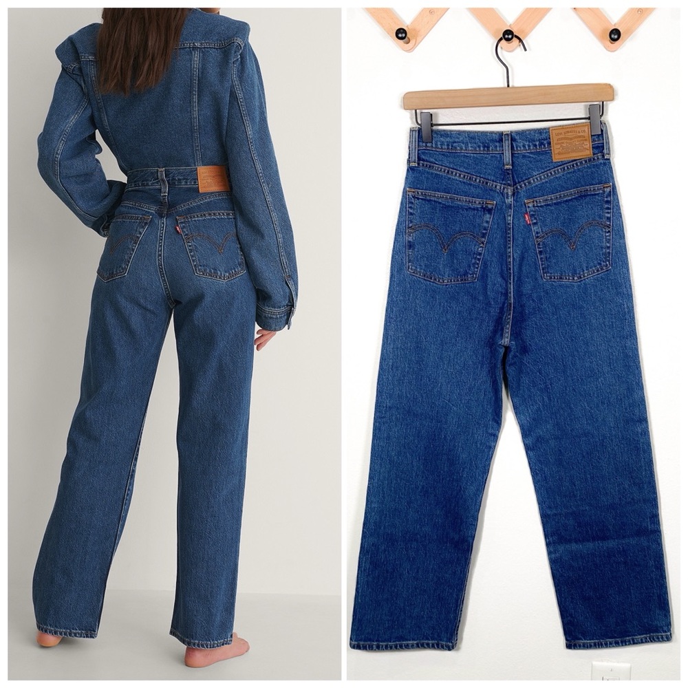 Levi’s Ribcage Straight denim high rise jeans